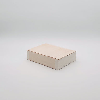 6"x8"x2" Vento Balsa Wood Collapsible Box with Attached Lid and 3 Dividers